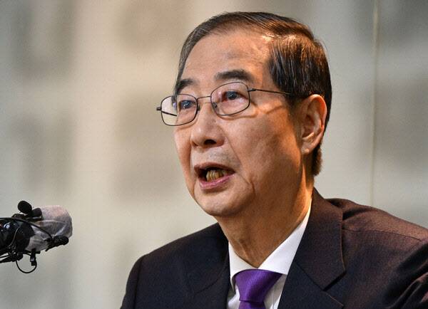 [서울=뉴시스] 국회사진기자단 = 한덕수 무소속 대선 후보가 7일 서울 중구 한국프레스센터에서 열린 서울외신기자클럽 초청 기자간담회에서 발언하고 있다. (사진=뉴시스)