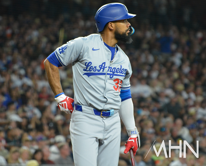 (햄스트링 부상을 당한 다저스 외야수 테오스카 에르난데스)