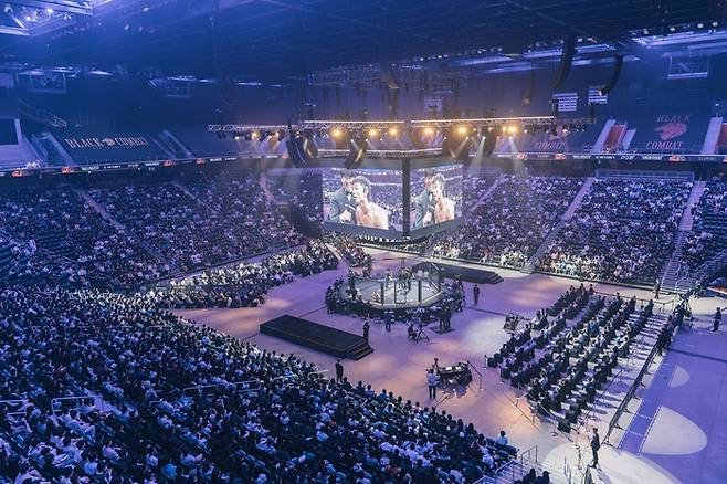 사진 | 블랙컴뱃.