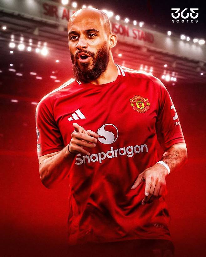 [스포츠조선 강우진 기자]맨체스터 유나이티드와 뉴캐슬 유나이티드가 브렌트퍼드의 공격수 브라이언 음베모를 노리고 있다. 현재로서는 뉴캐슬이 경쟁에서 우위를 점하고 있다고 알려졌다.

영국 팀토크는 7일(한국시각) '맨체스터 유나이티드와 뉴캐슬 모두 여름 이적 시장에서 음베모를 영입하길 원하고 있으나, 현시점에서는 뉴캐슬이 우위를 점하고 있다'고 보도했다. 사진=SNS