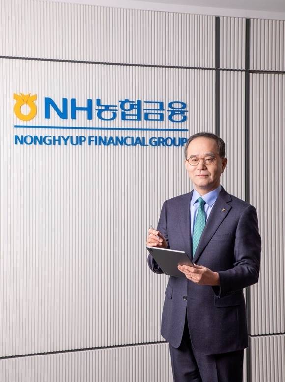 농협금융은 올해 비상경영체제를 강화할 계획이다. 사진은 이찬우 농협금융 회장. /농협금융지주