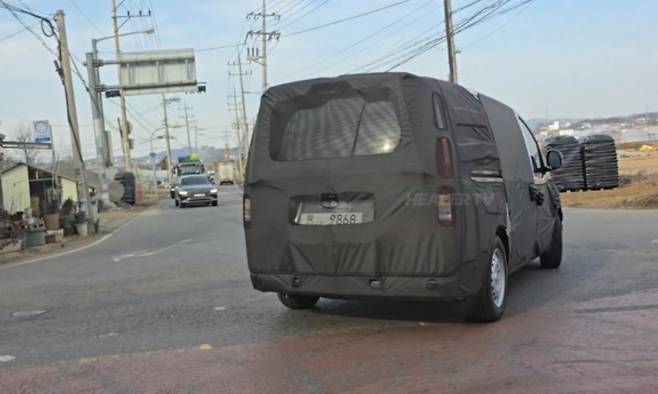 스타리아 페이스리프트 스파이샷(출처: 힐러티비)