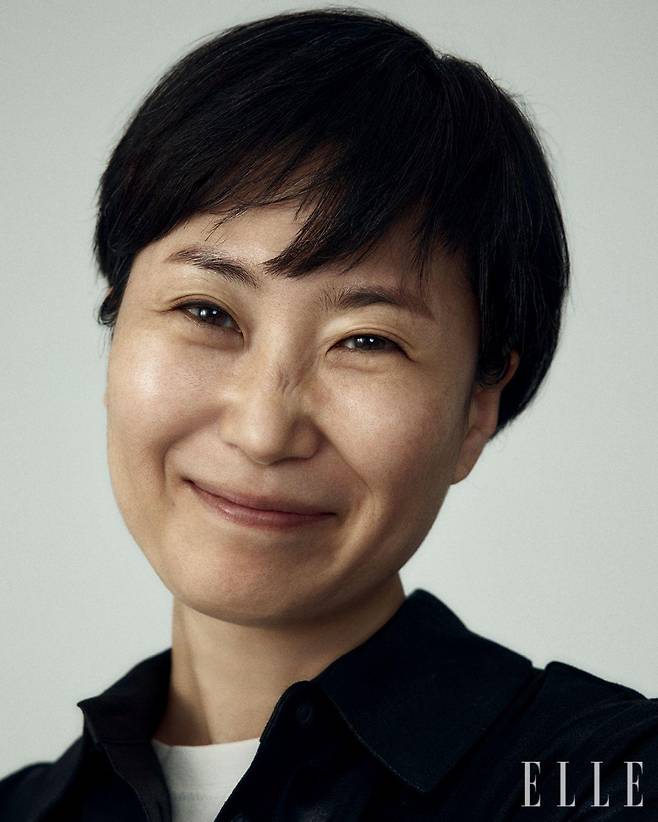 고금숙 1978년생. 제로 웨이스트 가게 '알맹상점'과 리페어 카페 '수리상점 곰손' 운영 중. 저서로 〈알맹이만 팔아요, 알맹상점〉〈우린 일회용이 아니니까〉가 있다.