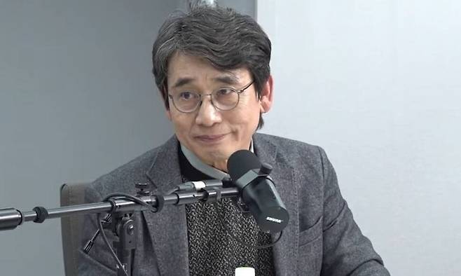 유튜브 방송 ‘매불쇼’에 출연한 유시민 작가. 유튜브 갈무리