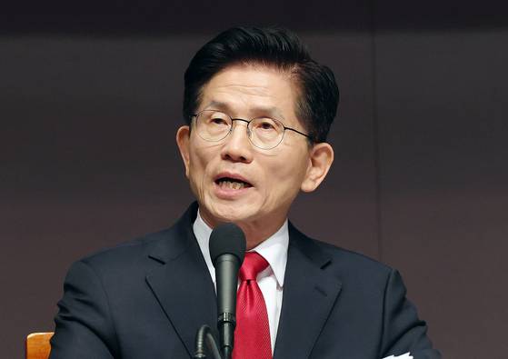 김문수 국민의힘 대선 후보가 8일 서울 중구 프레스센터에서 열린 관훈클럽 토론에 참석해 기조연설을 하고 있다.뉴스1