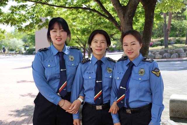 ▲ 사진은 해양안전계장 신지연 경정,상황총괄계장 차지현 경감, 보안계장 박재영 경감 모습.