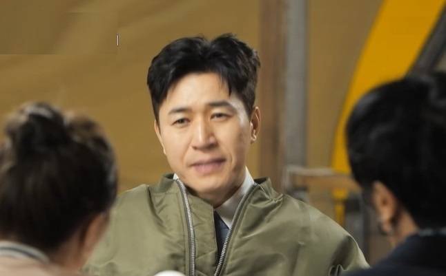 지난달 결혼식을 올린 코요태 멤버 김종민의 축의금 적자 사실을 털어놨다. [사진출처 = ‘신랑수업’ 영상 캡처]