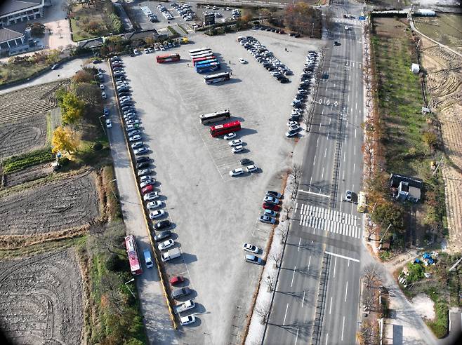 경주박물관 동측 월성 주차장 전경. 경주시 제공