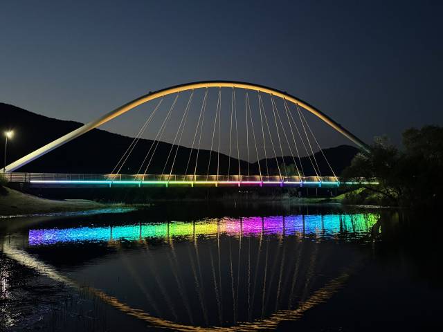 ▲남양주시는 물의정원 뱃나들이교에 특색 있는 조명을 설치해 시각적 랜드마크를 조성했다.ⓒ남양주시