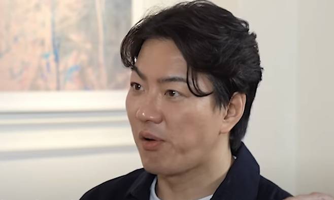 배우 송일국. 유튜브 채널 ‘조동아리’ 캡처