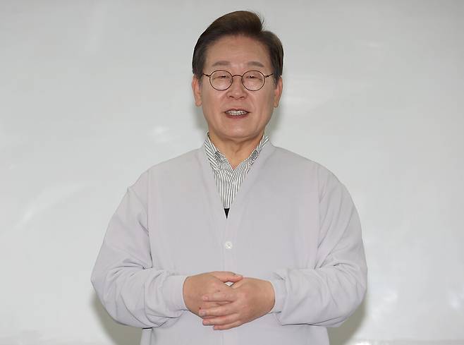 이재명 더불어민주당 대선 후보가 지난 7일 전북 익산시 대한노인회 익산시지회에서 열린 노인회 간담회에서 인사말을 하고 있다. ⓒ연합뉴스