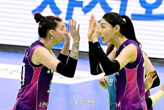 김연경과 흥국생명에서 함께 뛰던 윌로우 존슨. KOVO 제공