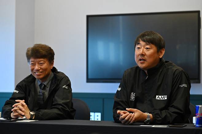 2025 보령AMC 국제모터페스티벌 사진 아주자동차대학교 한명석 총장과 박상현 교수