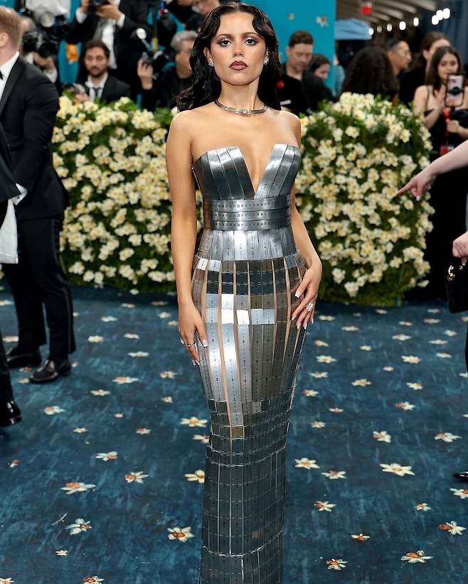 인스타그램 @metgalaofficial_