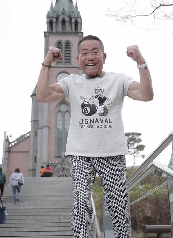 2019년 월간중앙과의 인터뷰에서 이상용은 ″누구보다 행복한 삶을 살고 있다″고 자신했다. [중앙포토]