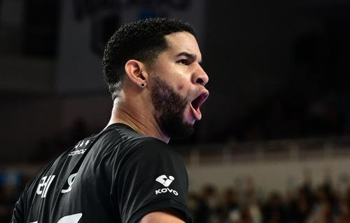 현대캐피탈과 재계약한 레오. 사진[연합뉴스]