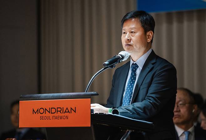 주총에서 발언하는 박기덕 고려아연 사장
    (서울=연합뉴스) 박기덕 고려아연 사장이 28일 서울 용산구 몬드리안 호텔에서 열린 정기 주주총회에서 발언하고 있다. 2025.3.28 [고려아연 제공. 재판매 및 DB 금지]