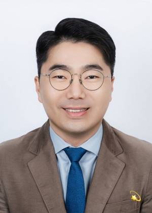 조상호 국회의장 비서실 제도혁신비서관 [사진=조상호 SNS]