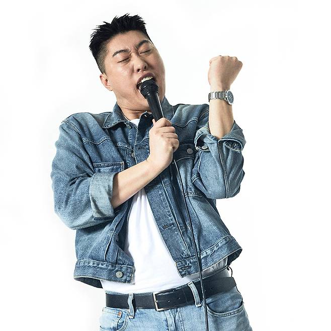 송하빈씨는 5월10일부터 대전, 광주, 부산, 대구, 서울 순으로 스탠드업 코미디 ‘파이팅’ 전국 투어에 나선다. ⓒ메타코미디 제공