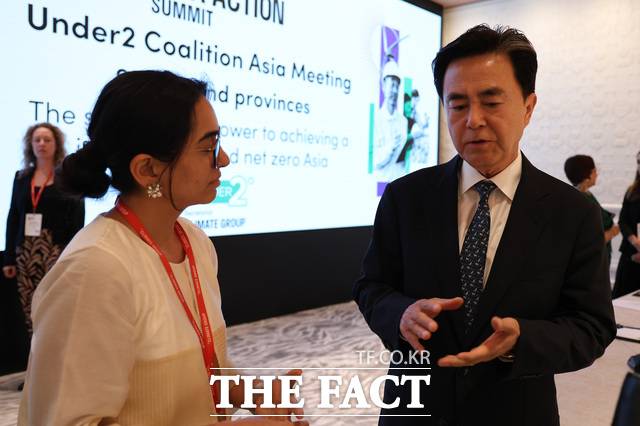 언더2연합 아시아·태평양 지역 의장으로 아시아 기후행동 정상회의 등에 참석해 탄소중립 외교를 펼친 김태흠 충남도지사가 2박 4일간의 싱가포르 출장 일정을 마치고 10일 귀국했다. /충남도