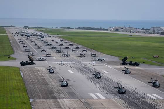 2025년 5월 6일 가데나 공군기지 코끼리 행진. 미 공군