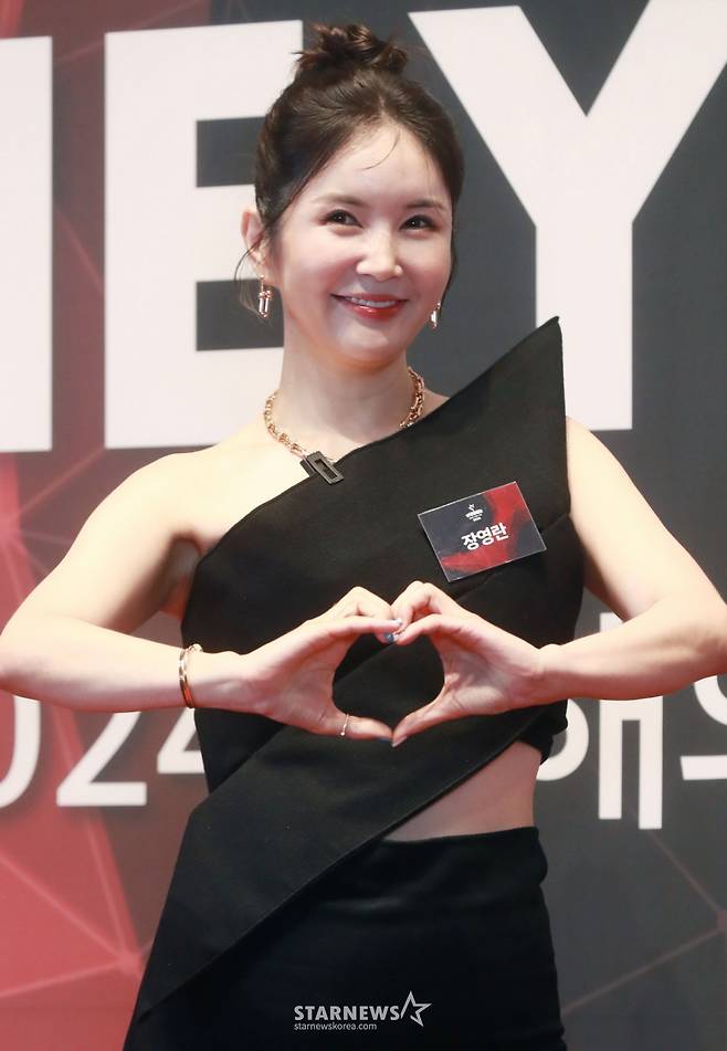 방송인 장영란이 3일 오후 서울 신라호텔에서 진행된 '2024 올해의 브랜드 대상' 포토월 행사에 참석해 포즈를 취하고 있다. /2024.09.03 /사진=이동훈