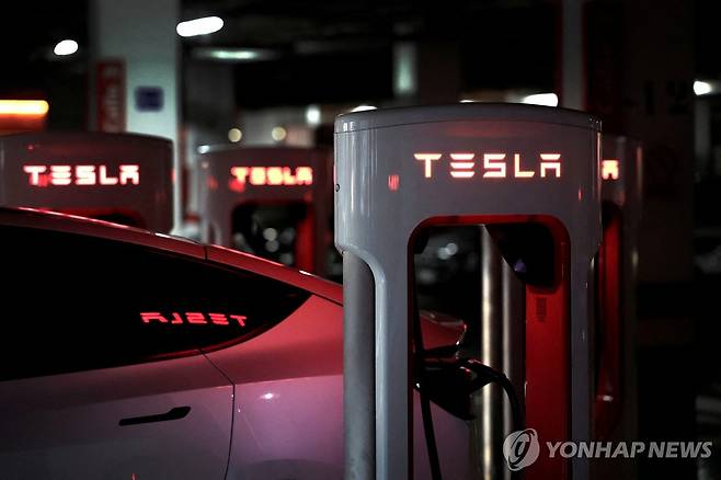테슬라 충전소 [로이터 연합뉴스 자료사진. 재판매 및 DB 금지]