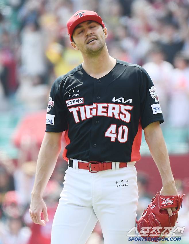 11일 인천 SSG랜더스필드에서 열린 시범경기 KIA-SSG전. 2회말 3실점한 네일이 아쉬워하고 있다. 인천=정재근 기자 cjg@sportschosun.com/2025.5.11/