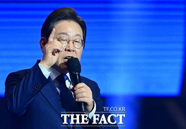 이재명 더불어민주당 대선 후보가 문재인 정부와 다른 방향의 부동산 정책을 내놓고 있다. /박헌우 기자
