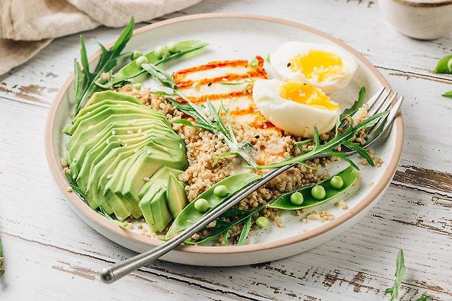 팔머 교수의 환자 톰은 키토제닉 식단을 실천한 이후 13년간 그를 괴롭히던 환각과 망상 증상에서 벗어났다. 사진 출처 위키피디아