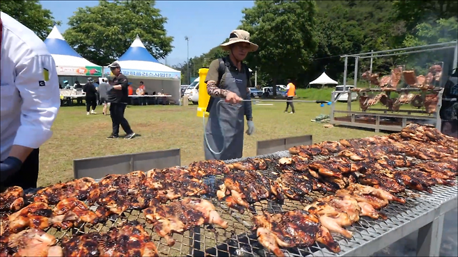 1746882067.png 울진에 이어 문경시도 백종원 영상 비공개하다 들통