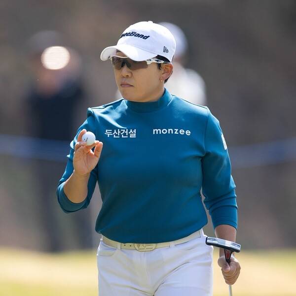 2025년 일본여자프로골프(JLPGA) 투어 메이저 대회 월드 레이디스 챔피언십 살롱파스컵 우승 경쟁에 뛰어든 신지애 프로. 사진제공=KLPGA