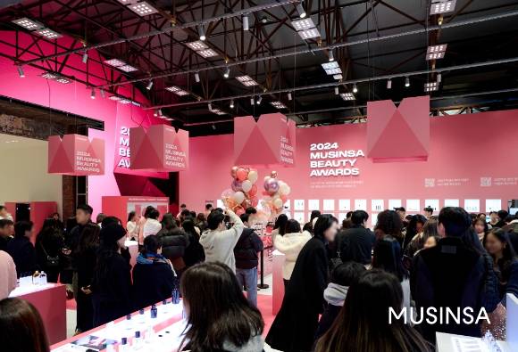 2024 무신사 뷰티 어워즈 팝업이 진행된 무신사 스토어 성수@대림창고 현장. [사진=무신사]