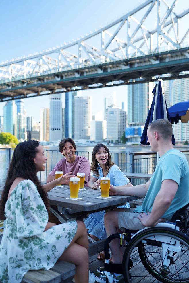 하워드 스미스 와프