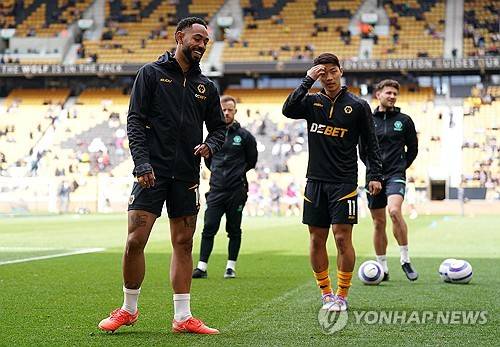 비토르 페레이라 감독이 이끄는 울버햄튼 원더러스가 10일(한국시간) 영국 울버햄튼에 있는 몰리뉴 스타디움에서 열린 브라이턴 앤 호브 알비온과의 2024-2025시즌 프리미어리그 36라운드 홈 경기에서 0-2로 패했다.&nbsp;완전히 경쟁에서 밀린 황희찬은 명단에서 제외됐다. 연합뉴스