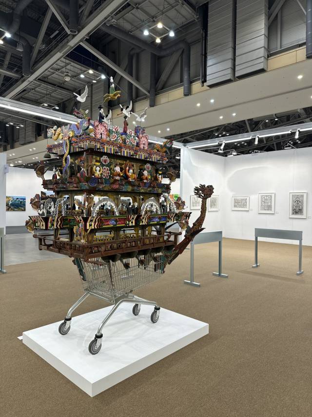 김상돈의 설치 조각 작품 ‘카트’(2019~2020). 김은영 기자