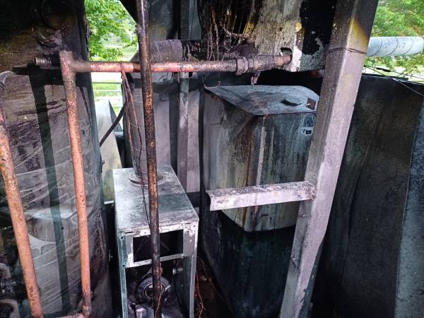 지난 11일 오후 6시 48분께 포항시 북구 죽장면 소재 한 주택 보일러실에서 불이 난 모습. 포항북부소방서 제공