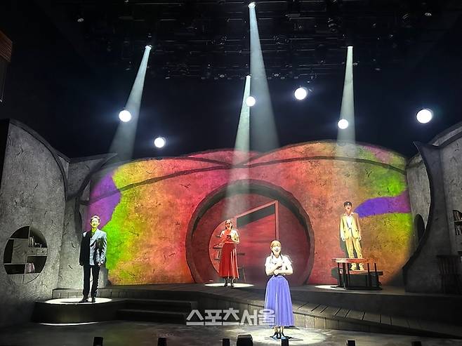 뮤지컬 ‘라흐 헤스트’가  오는 6월15일까지 서울 대학로 예스24스테이지 1관에서 공연된다. 사진 | 표권향 기자 gioia@sportsseoul.com