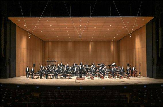 서울시국악관현악단. 세종문화회관