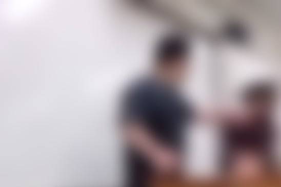 가해 학생이 피해 교사를 가격하는 장면./연합뉴스