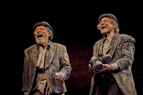 연극 ‘고도를 기다리며’(2024) 공연 사진(제공 (주)파크컴퍼니)