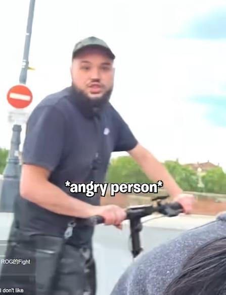 프랑스에서 스트리머 진니티를 공격한 행인. 진니티 영상 갈무리