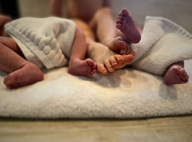 엠버 허드의 쌍둥이 아들 딸./소셜미디어