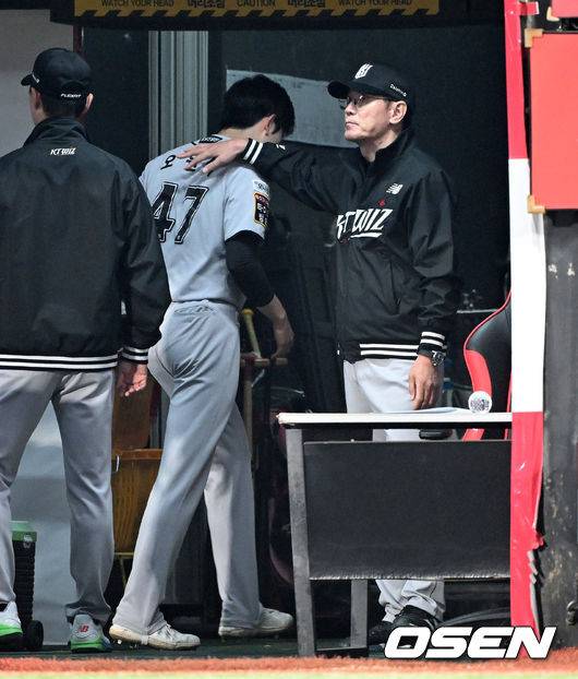 어려운 상황 속에서도 던진 오원석 다독이는 이강철 감독