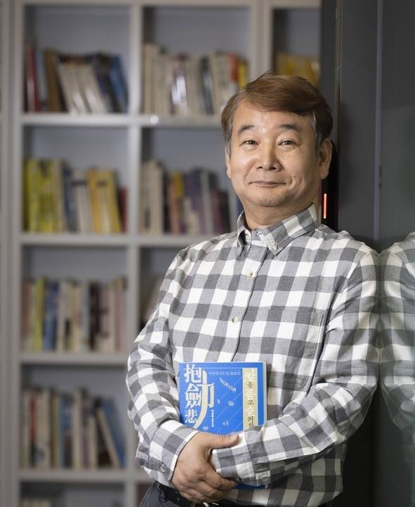 이상훈 감독 겸 역사소설가.&nbsp; &nbsp;파람북 제공