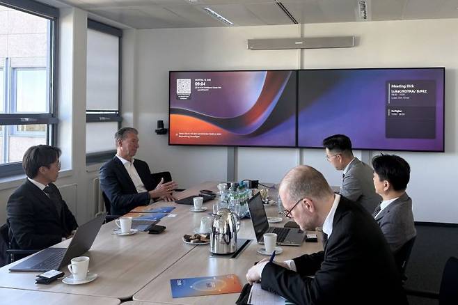 독일 프랑크푸르트 소재 기업 면담. 부산진해경자청 제공