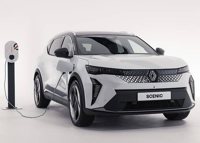 르노 E-테크 일렉트릭.