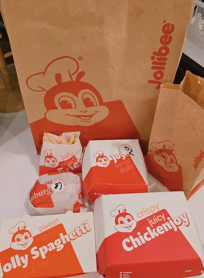 20250513_215656.jpg 졸리비 in 말레이시아 첫영접