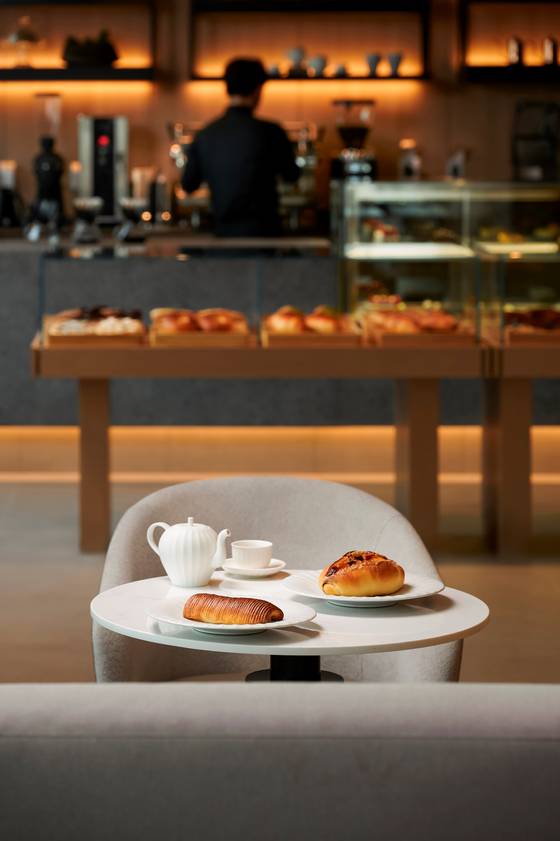 The newly-opened 22 Namdaemun Bakery at the Courtyard Seoul Namdaemun hotel in Jung District, central Seoul. [COURTYARD SEOUL NAMDAEMUN]