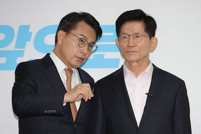 김문수(오른쪽) 국민의힘 대선 후보와 윤상현 의원 [연합]